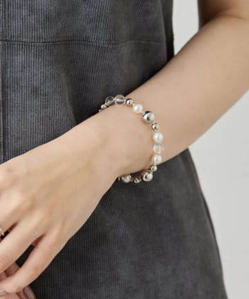 ear PAPILLONNER(イア パピヨネ) パールフリーブレスレット