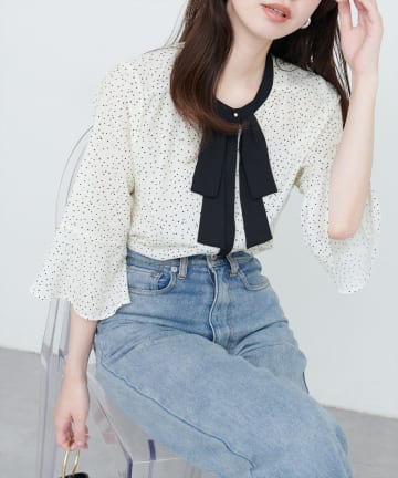 natural couture(ナチュラルクチュール) 【WEB限定】フレアカフス袖リボンボウタイブラウス