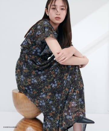 natural couture(ナチュラルクチュール) 【日比谷花壇コラボ】フリル袖ハートネックワンピース
