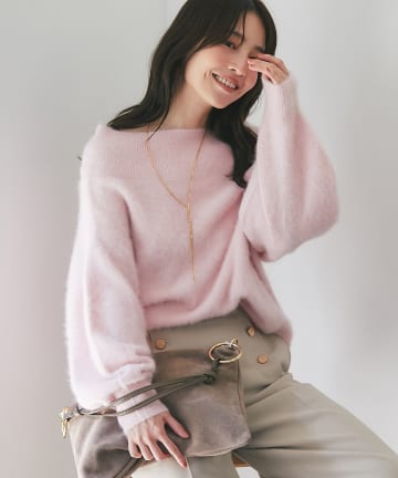 La boutique BonBon(ラブティックボンボン) 【大人っぽニット】ヘアリーウールカシミア混リブネックオフショルニット