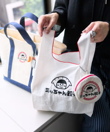 ear PAPILLONNER(イア パピヨネ) 《ミニポーチ付き》ミッちゃん餃子コラボエコバッグ
