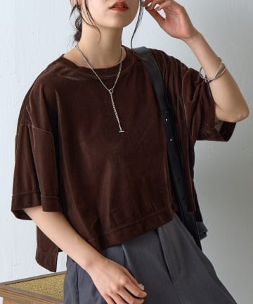 COLONY 2139(コロニー トゥーワンスリーナイン) シアーベロアワイドクロップドTシャツ