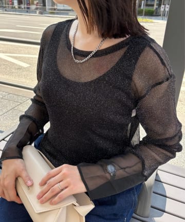 LOCUST(ローカスト) 袖シアーラメベーシックカットソートップス