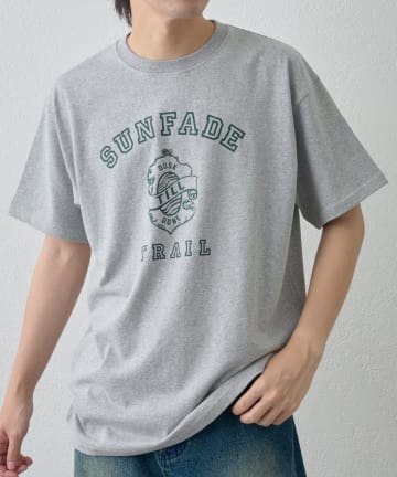 COLONY 2139(コロニー トゥーワンスリーナイン) カレッジプリントTEE