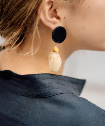 OUTLET(アウトレット) 【ear PAPILLONNER】ナツメ樹脂ピアス
