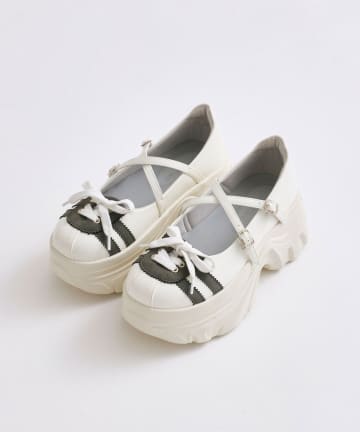 OLIVE des OLIVE(オリーブ デ オリーブ) 【SNSでバズり中】スニーカー風バレーシューズ