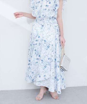 natural couture(ナチュラルクチュール) 【完売カラー 6/27 20時から再販】【mizu】長さ変えられる後ろ下がりヘムスカート