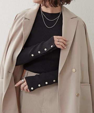 Remind me and forever(リマインドミーアンドフォーエバー) 【WEB先行予約】袖ボタンハイネックリブプルオーバー