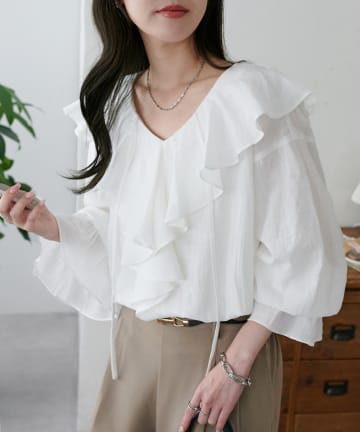 DISCOAT(ディスコート) チェックフリルブラウス