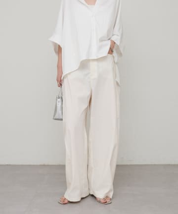 LARUTA(ラルータ) ストレッチクロスカーブパンツ