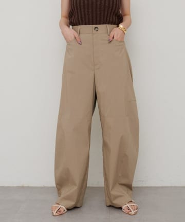 LARUTA(ラルータ) ストレッチクロスカーブパンツ