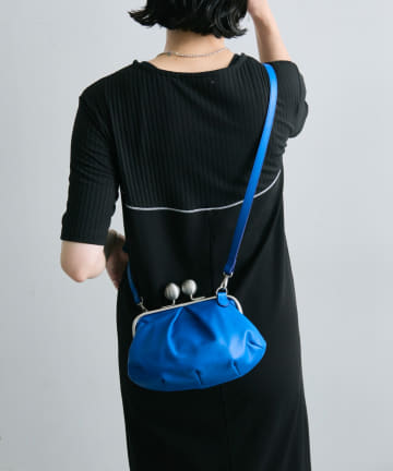 ear PAPILLONNER(イア パピヨネ) 【kawa-kawa(カワカワ】NO1517 kuchiganeギャザーポシェットバッグ