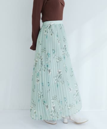 natural couture(ナチュラルクチュール) オーソドックスフラワープリーツスカート