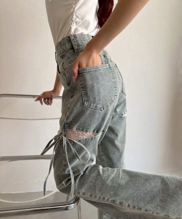 one after another NICE CLAUP(ワンアフターアナザー ナイスクラップ) サイドレースあき美脚デニム