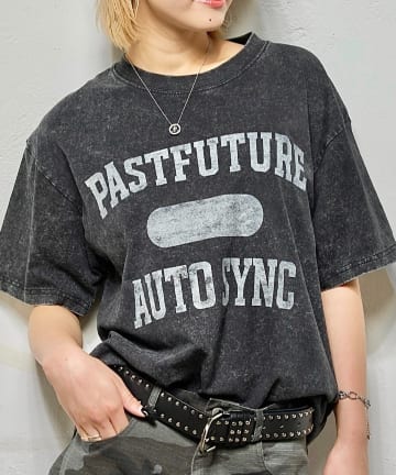 WHO’S WHO gallery(フーズフーギャラリー) 【KOOKYN】 PASTFUTUREカレッジケミカルウオッシュTEE/3サイズ