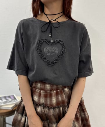 w closet(ダブルクローゼット) 【25AW】ハートフリルピグメントT