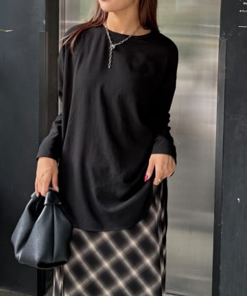 Lui's(ルイス) 後ろスリットTシャツブラウス