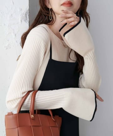 DISCOAT(ディスコート) 【WEB限定】リブ袖フレアパイピングプルオーバー