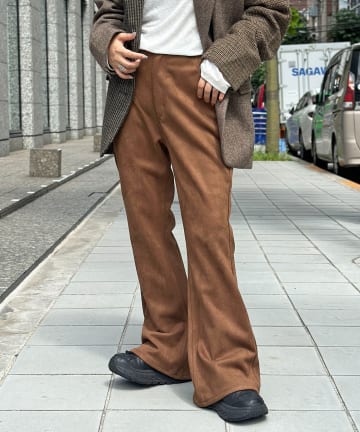 CPCM(シーピーシーエム) 【PIPI監修】フェイクスエードフレアパンツ