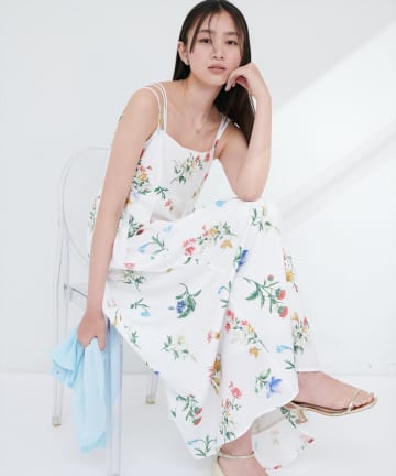 NICE CLAUP / OLIVE des OLIVE OUTLET(ナイスクラップ  / オリーブ デ オリーブ アウトレット) 【natural couture】ガーデンフラワー柄フレアキャミワンピース