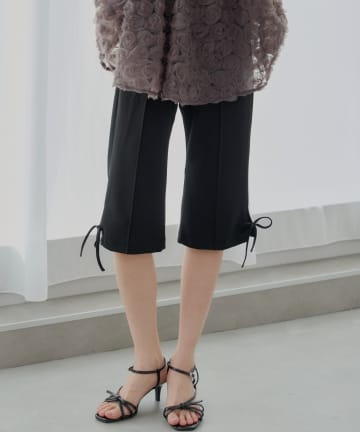 OUTLET(アウトレット) 【Chico】パール付きサイドリボンサブリナパンツ