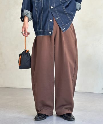 CPCM(シーピーシーエム) バレルスウェットパンツ