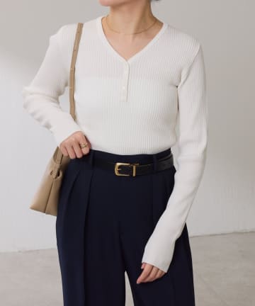 COLLAGE GALLARDAGALANTE(コラージュ ガリャルダガランテ) ヘンリーネックVニット