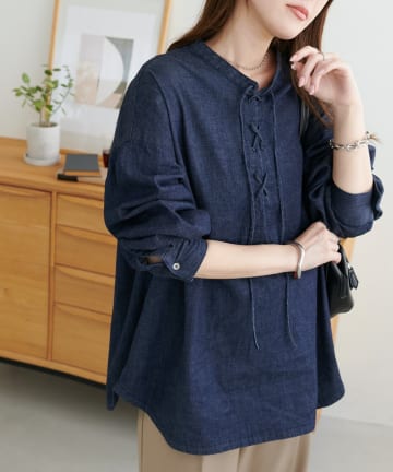 DISCOAT(ディスコート) ライトデニムレースアップブラウス