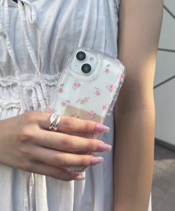 Lattice(ラティス) 小花柄スマホケース(iPhone13/14)