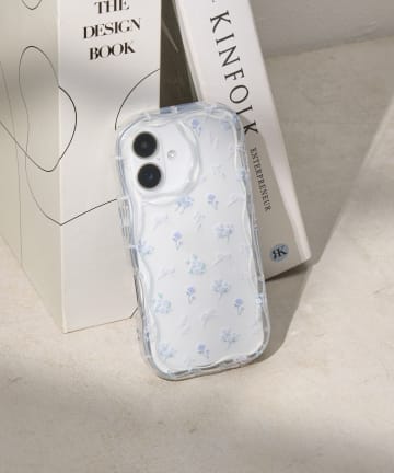 Lattice(ラティス) 小花柄スマホケース(iPhone16)