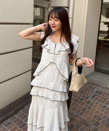 NICE CLAUP / OLIVE des OLIVE OUTLET(ナイスクラップ  / オリーブ デ オリーブ アウトレット) 【ちひ@_chipi2xセレクト】ドットフリルティアードワンピース