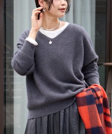 RIVE DROITE(リヴドロワ) 【抜け感シルエット】ヘアリーウール片畦Vネックニット