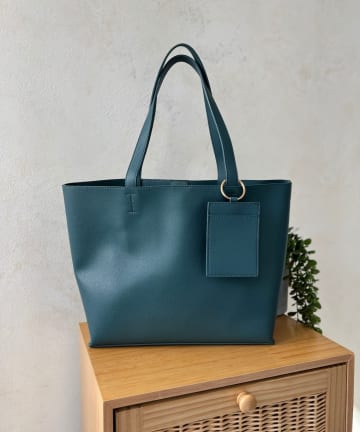 LOCUST(ローカスト) 【通勤通学に】 グランラージA4トート