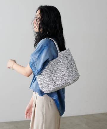 LARUTA(ラルータ) メタリックコード編みトート