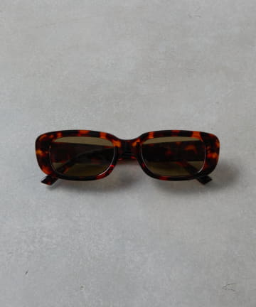 スクエアフレームサングラス