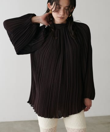 LARUTA(ラルータ) プリーツスモックブラウス