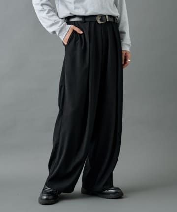 COLONY 2139(コロニー トゥーワンスリーナイン) クロスタックワイドスラックスパンツ