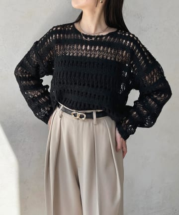 Thevon.(ゼヴォン) ブークレ起毛透かし編みショートニット