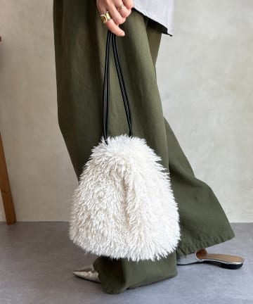 DOUDOU(ドゥドゥ) シャギー巾着バッグ