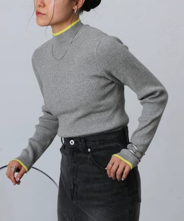 COLONY 2139(コロニー トゥーワンスリーナイン) 【リバイバル/新色追加】PBT配色ラインハイネックプルオーバー