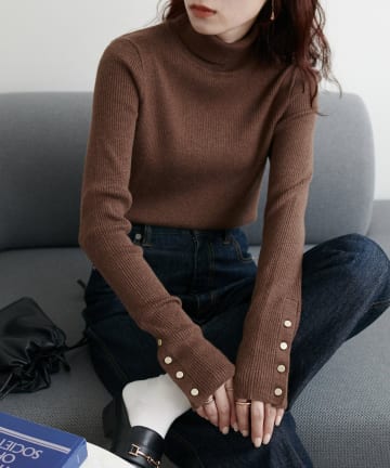 DISCOAT(ディスコート) 【13色展開/多色買い◎/万能インナー】リブ袖口ボタンタートル《WEB限定》