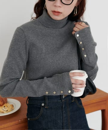 DISCOAT(ディスコート) 【13色展開/多色買い◎/万能インナー】リブ袖口ボタンタートル《WEB限定》