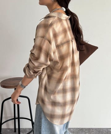 FREDY & GLOSTER(フレディ アンド グロスター) オンブレーチェック柄シャツ