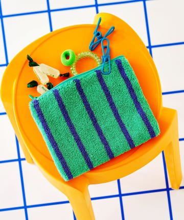 3COINS(スリーコインズ) フラットポーチ