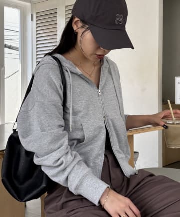 COLONY 2139(コロニー トゥーワンスリーナイン) ダブルジップスウェットパーカー