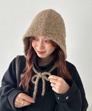 DISCOAT(ディスコート) ブークレ紐付きビーニー