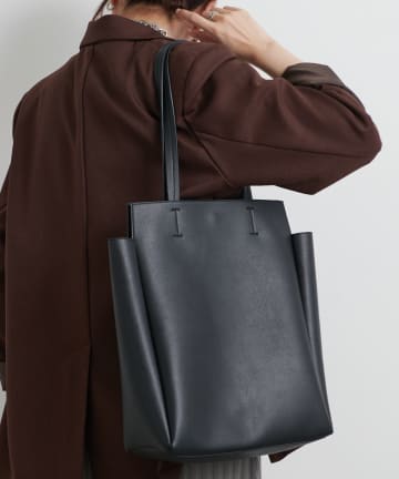 COLONY 2139(コロニー トゥーワンスリーナイン) ラージスクエアトートバッグ