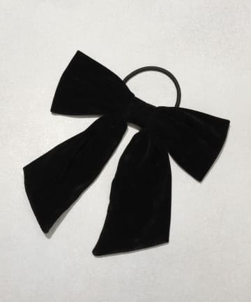 3COINS(スリーコインズ) ライトベロアリボンポニー