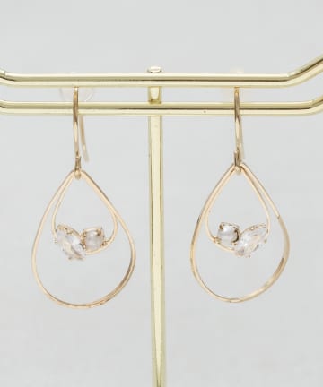 2連ドロップ型メタルピアス