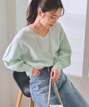 La boutique BonBon(ラブティックボンボン) ウール100％強縮Vネックニット